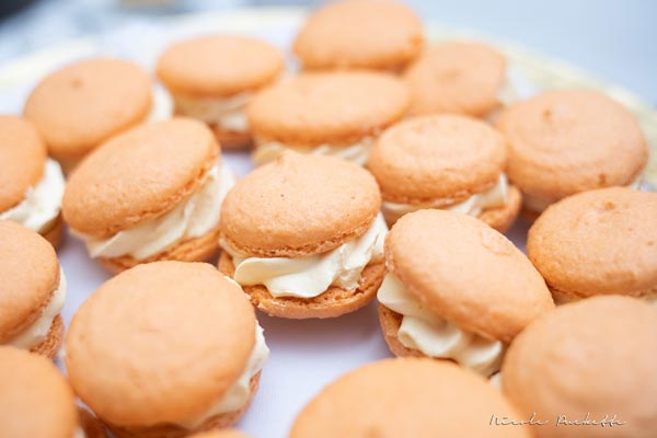 evening-in-paris-macaroons